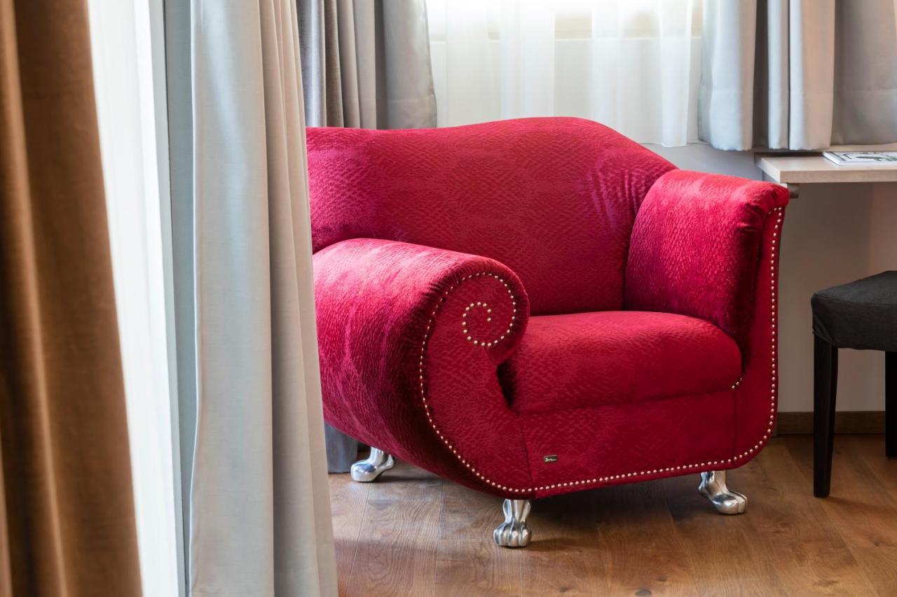 Hotel Schlosswirt Schenna Eksteriør bilde