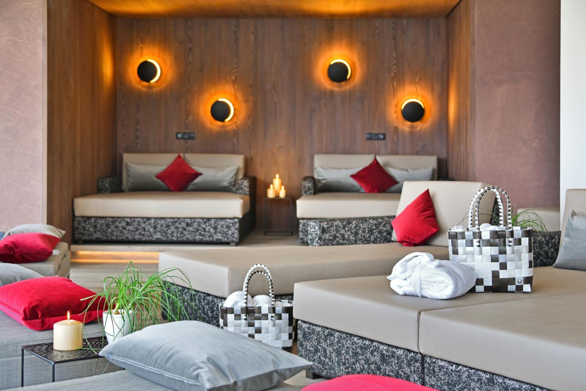 Hotel Schlosswirt Schenna Eksteriør bilde