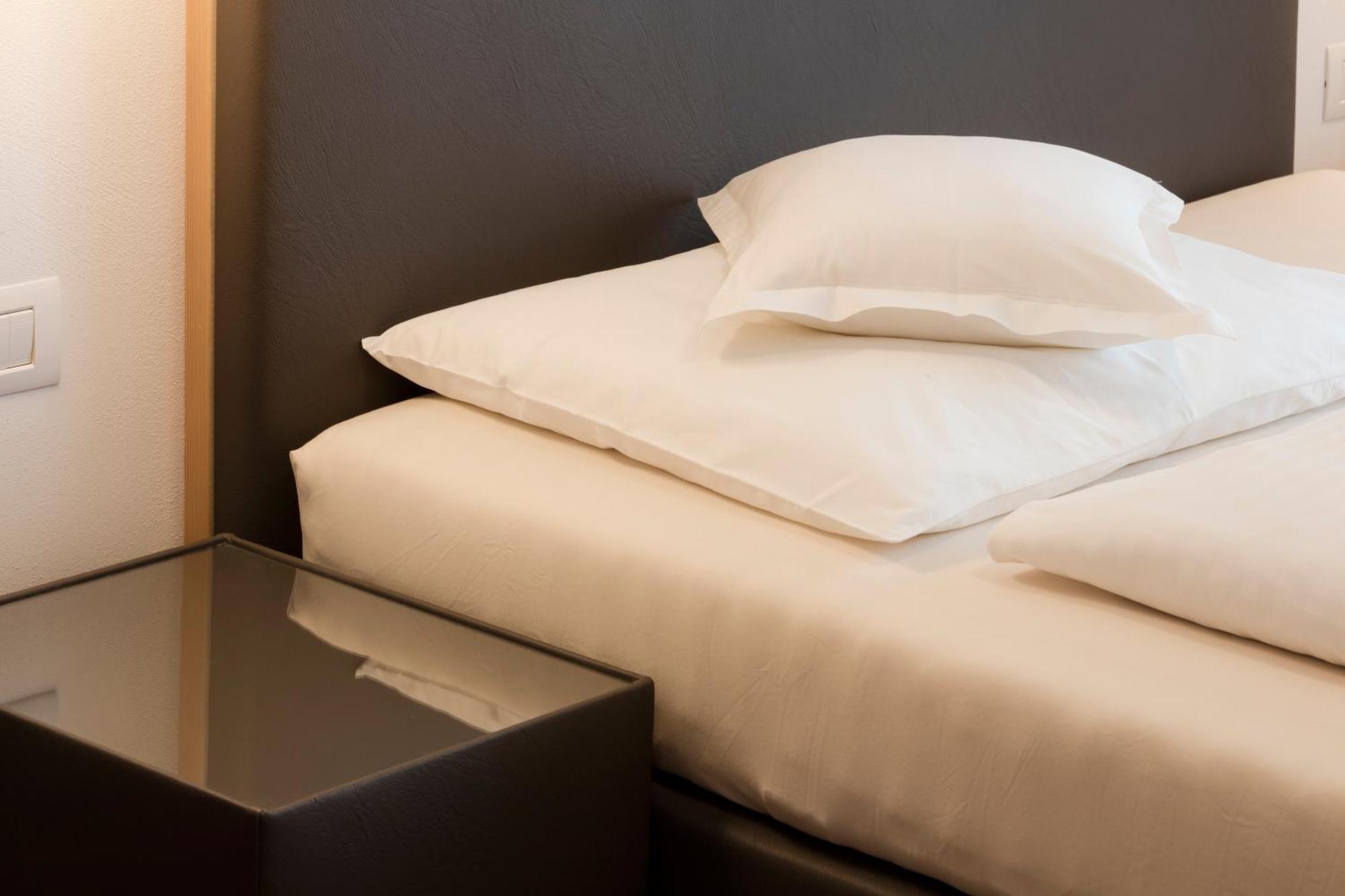 Hotel Schlosswirt Schenna Eksteriør bilde