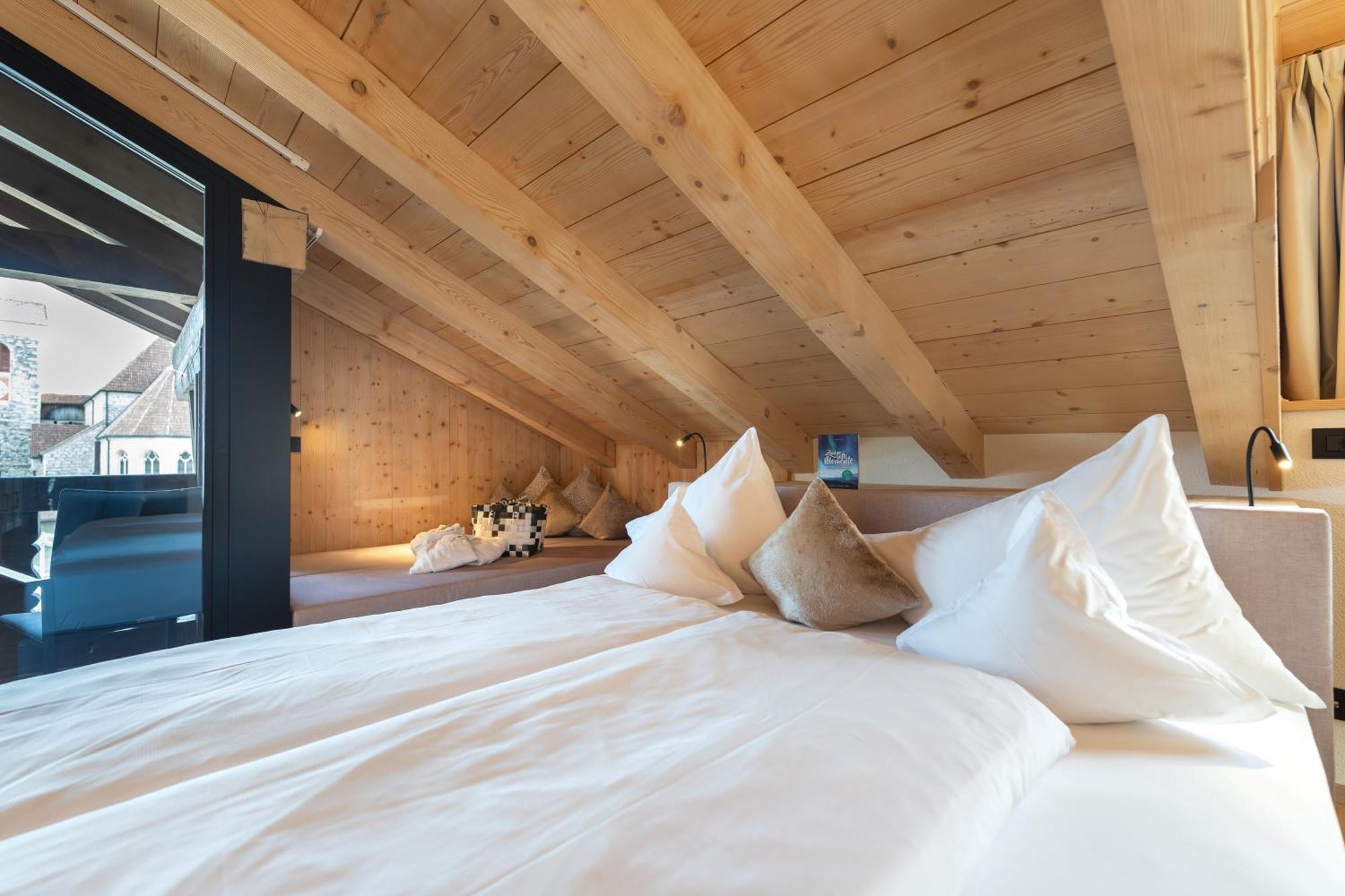 Hotel Schlosswirt Schenna Eksteriør bilde