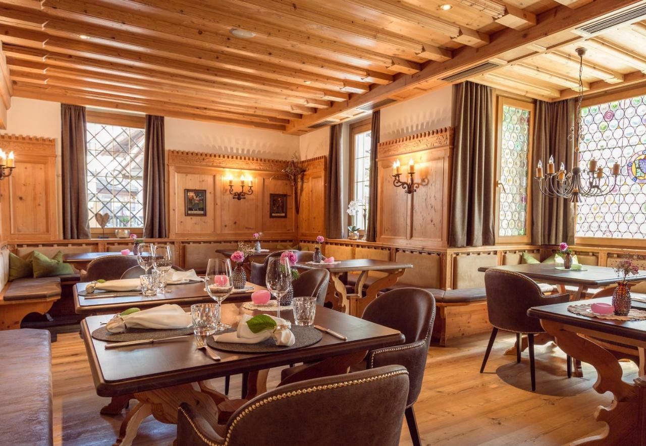 Hotel Schlosswirt Schenna Eksteriør bilde