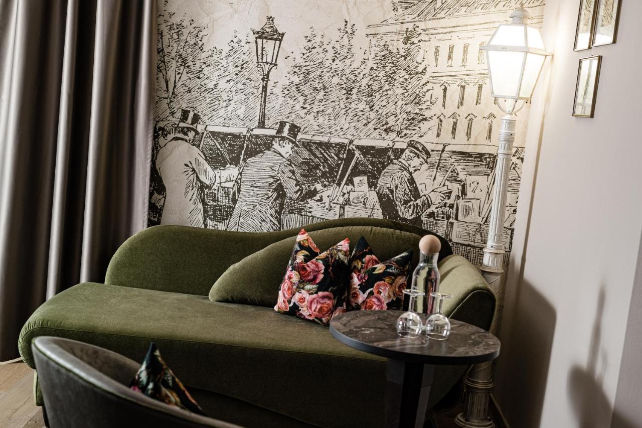 Hotel Schlosswirt Schenna Eksteriør bilde